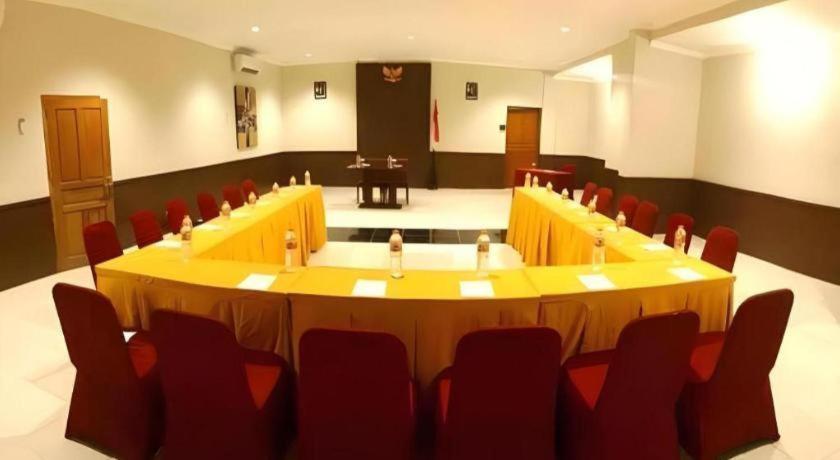 Sarila Hotel Solo Екстериор снимка