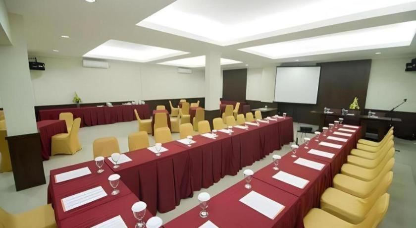 Sarila Hotel Solo Екстериор снимка